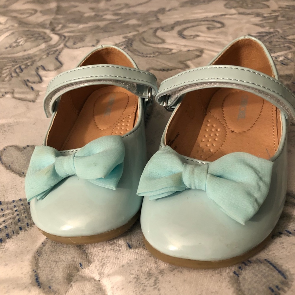 Light Teal size 7 Cherokee toddler flats